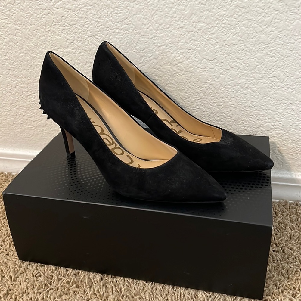 Sam Edelman pointed toe stud pumps